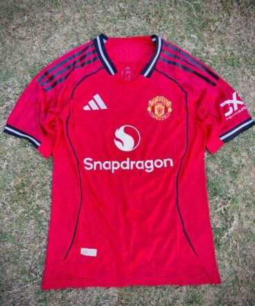 Manchester United Home 2025/2026 Player version