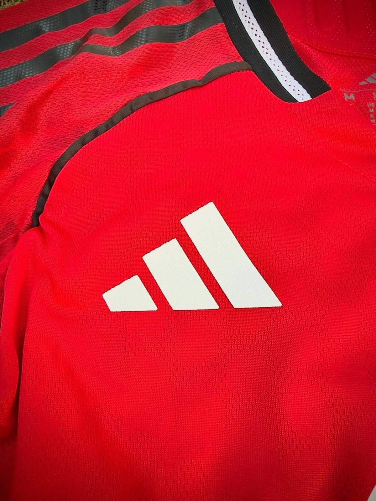 Manchester United Home 2025/2026 Player version - Image 4