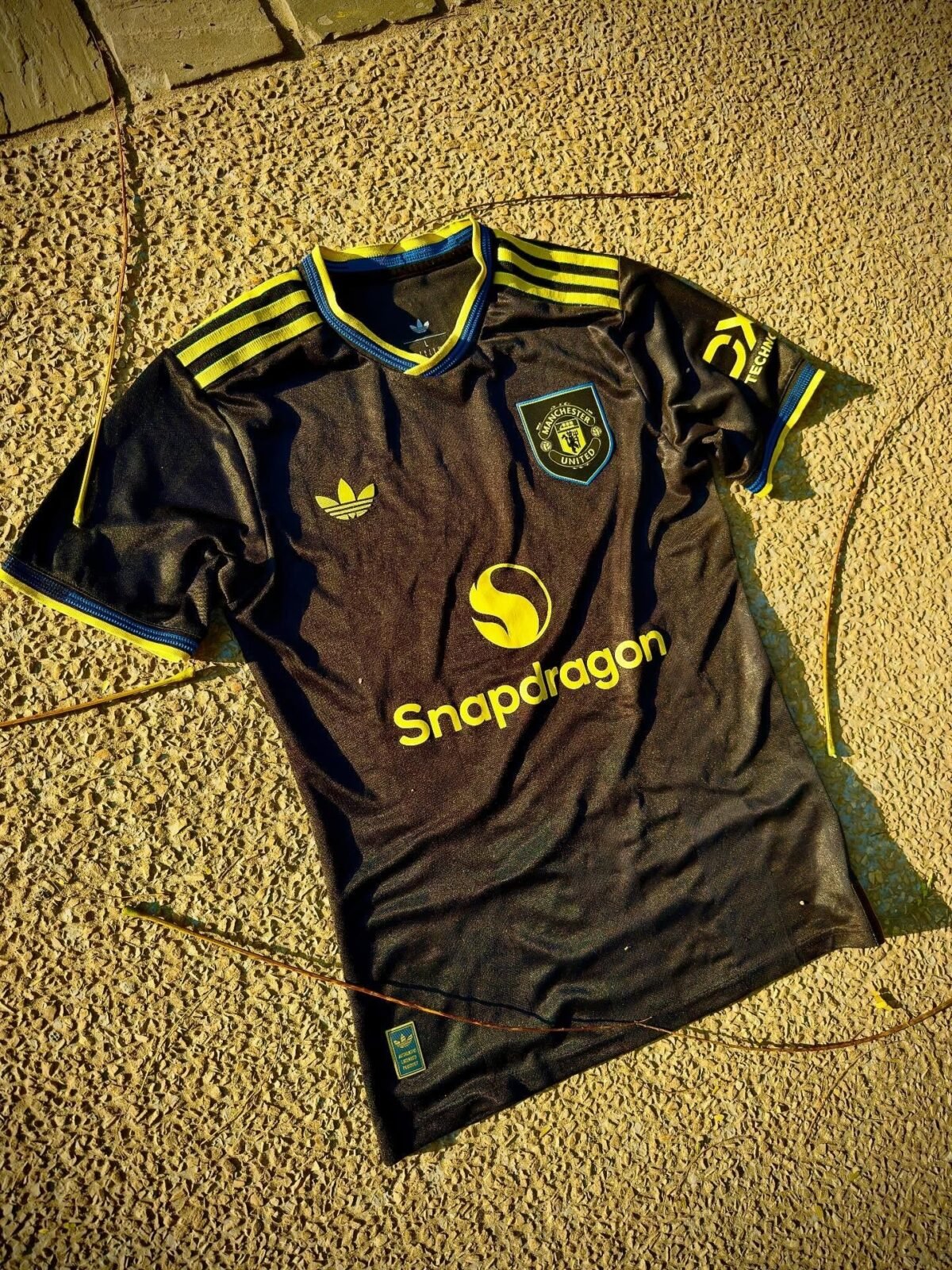 Manchester United 2025/2026 Third Kit Player Version - Image 2